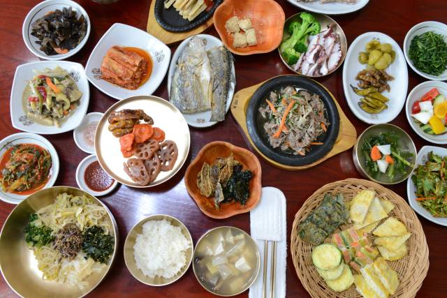 진주식 헛제삿밥 차림세.