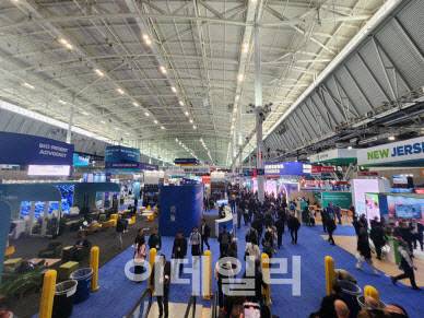 Interior view of the BIO USA 2025 exhibition hall. (Photo by Seung-kwon Kim)