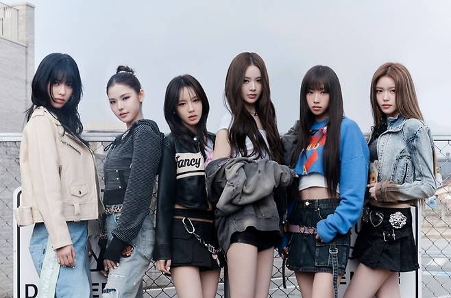 이즈나. 사진 | 웨이크원