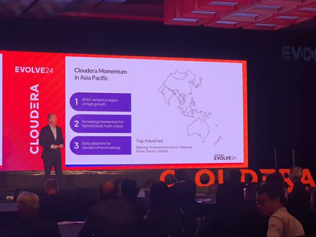 찰스 샌즈버리 클라우데라 CEO가 지난해 8월 싱가포르 마리나 베이 샌즈에서 열린 '이볼브24 에이팩(Evolve24 APAC)'에 참여했다. (사진=장유미 기자)