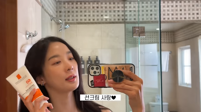 여행갈 때 선크림만 6개를 챙겨간다는 이청아