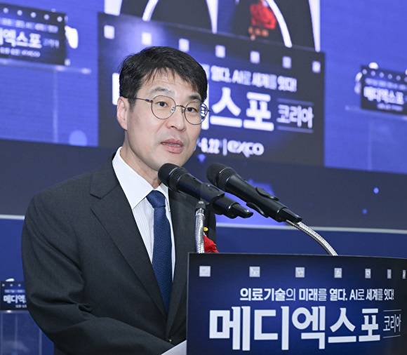 김정기 대구시장 권한대행이 개막 인사말을 하고 있다 [사진=대구시]