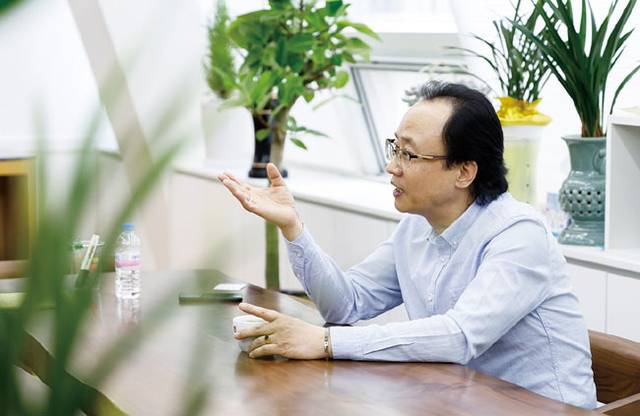 ▲ 김명섭   문학박사, 한림성심대학교 바리스타제과제빵과 교수  [(사)한국커피협회장, 한국대학영어교육학회장 역임]