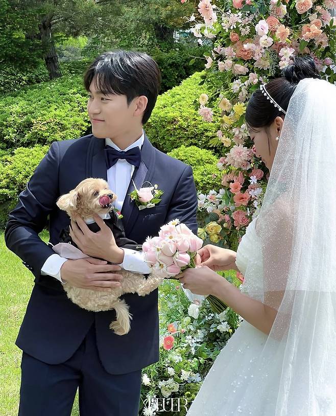 Wedding photos taken with a paid iPhone photographer [HEUER]