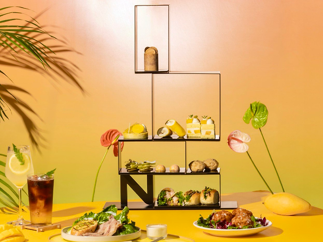 망고 & 트로피칼 애프터눈티 세트 / 사진=노보텔 앰배서더 동대문