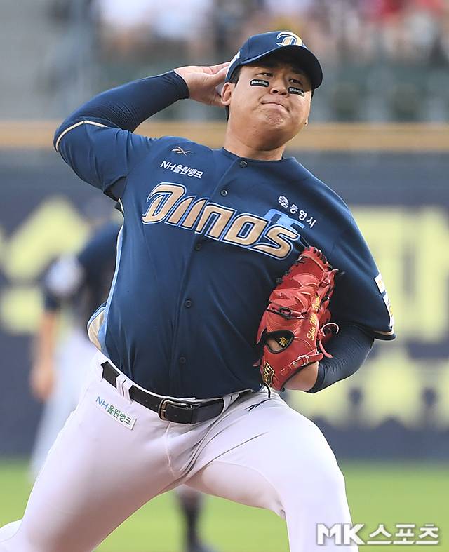 19일 잠실 LG전에서 완벽투를 펼친 신민혁. 사진(잠실 서울)=천정환 기자