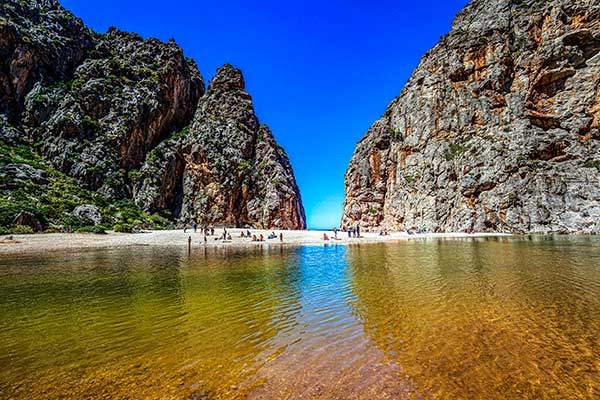 사 칼로브라해변. 여기가 산악도로의 종착지다. 사진 게티이미지 코리아.