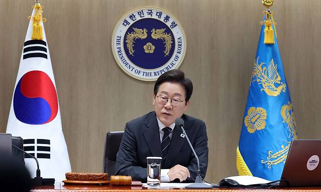 이재명 대통령이 19일 서울 용산구 대통령실 청사에서 열린 국무회의에서 발언하고 있다. 대통령실통신사진기자단