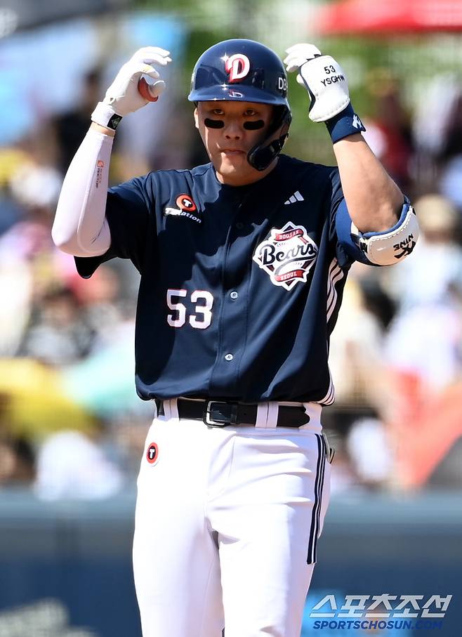 18일 광주KIA챔피언스필드에서 열린 두산과 KIA의 경기, 4회초 두산 양석환이 2루타를 치고 기뻐하고 있다. 광주=허상욱 기자wook@sportschosun.com/2025.05.18/