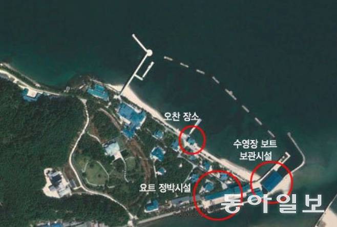 위성으로 찍은 원산 별장 전경. 602초대소라고 불리는 이곳은 김정은의 고향으로 알려져 있으며, 그가 평시에 가장 애용하는 별장 중 하나다. 동아일보 DB.