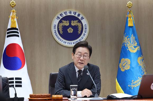 이재명 대통령이 지난 19일 용산 대통령실에서 열린 국무회의에서 발언하고 있다. [사진=연합뉴스]