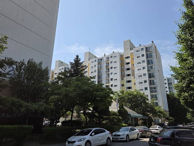 송파구 '풍납미성' 아파트 전경. 현재 재건축 정비계획 공람을 진행하고 있다. 한경DB
