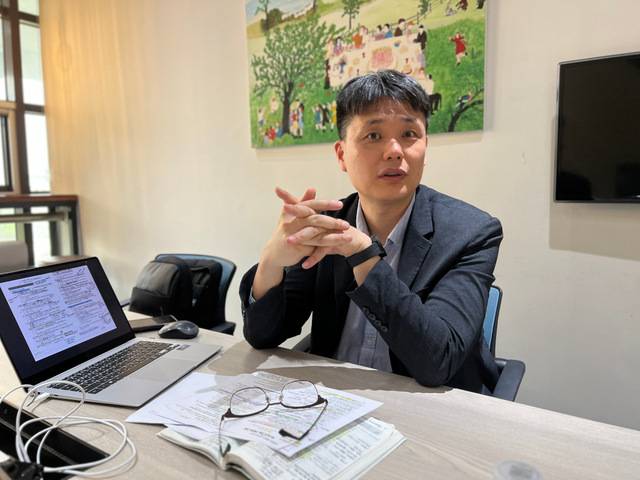 최근 경북 포항 한동대에서 만난 조강민 위크루트 대표. 조 대표는 “회사가 세상에 선한 영향력을 끼치는 것이 목표”라며 “하나님의 뜻과 의가 이 땅에 이뤄지는 통로가 되도록 청지기 역할을 하겠다”고 말했다.