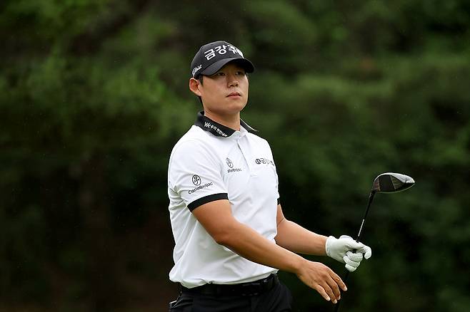 3타 차 선두로 반환점을 돈 캐나다 교포 신용구. [사진=KPGA]