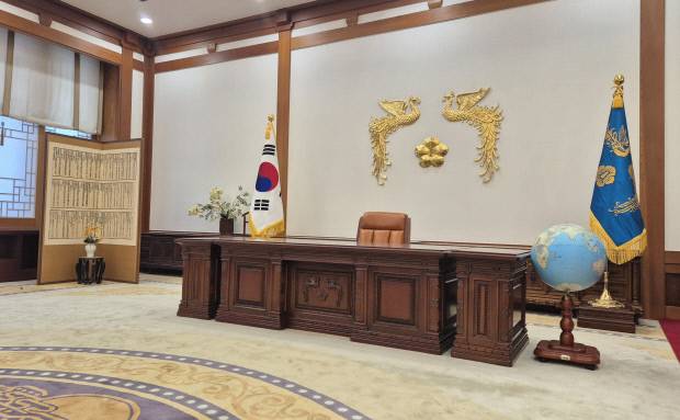 지난 21일 서울 청와대 본관에 위치한 대통령 집무실 모습. 정성현 기자