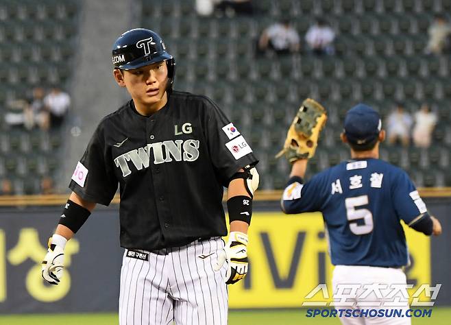 19일 잠실구장에서 열린 LG 트윈스와 NC 다이노스의 경기. LG 이주헌이 숨을 고르고 있다. 잠실=박재만 기자 pjm@sportschosun.com/2025.06.19/