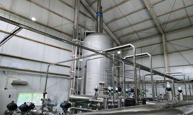 농심 백산수의 수원지 내두천에서 500미터가량 떨어진 펌프장의 버퍼탱크.[사진=구은모 기자]