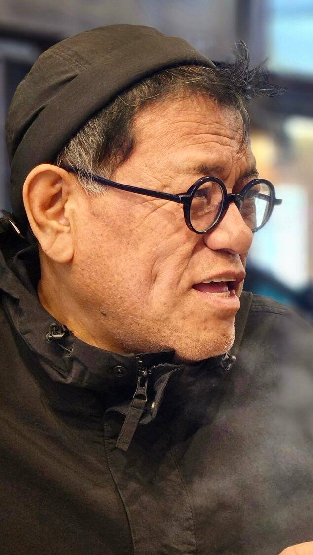 사진가 도재홍은 30년 넘게 광고사진을 촬영한 사진가였지만 몽골, 네팔을 다니며 아름다운 자연의 풍경을 촬영해왔다.