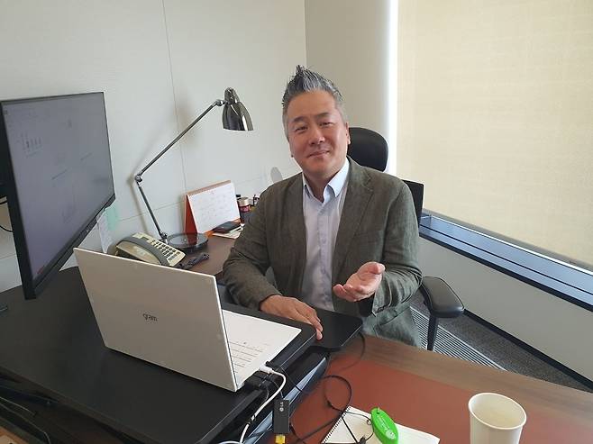 김재준 전무가 바이오산업 업황에 대해 설명하고 있다. 윤현주 기자