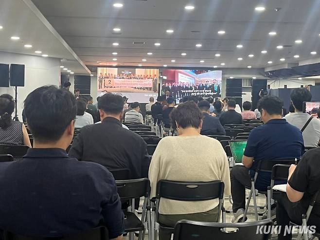 용산정비창 전면1구역 재개발조합은 22일 오후 2시 서울 용산구 한강로 3가 베르가모웨딩홀 건물에서 시공사선정을 위한 총회를 열고 투표를 진행했다. 조유정 기자