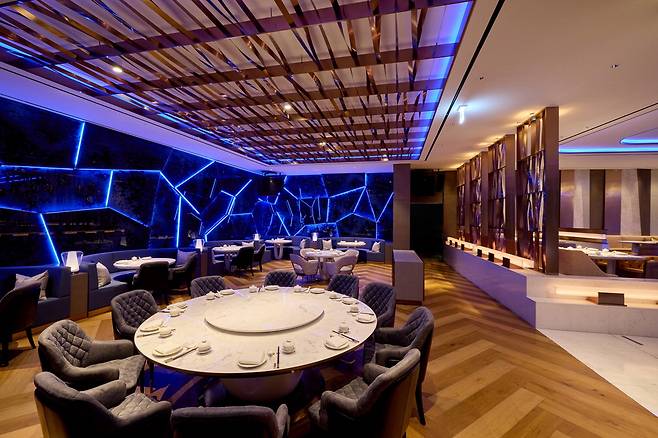 블루드래곤 레스토랑 내부.