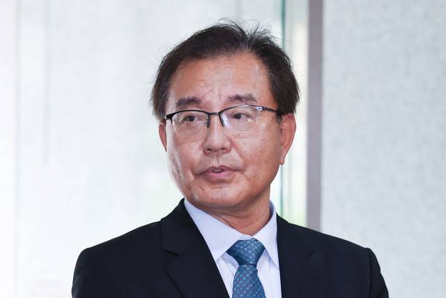 순직 해병 수사 방해 의혹 사건을 수사하는 이명현 특별검사가 20일 서울 서초구 사무실로 출근하며 취재진 질문에 답하고 있다. 2025.6.20. 연합뉴스