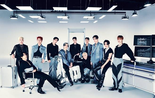 전 멤버 주학년의 사생활 이슈로 적잖은 이미지 타격을 입게 된 그룹 더 보이즈 사진제공|원헌드레드