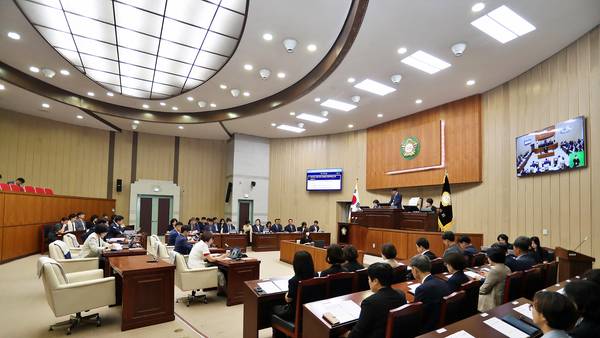 지난 10일 열린 의왕시의회 제312회 정례회 제1차 본회의장 전경. /의왕시의회 제공