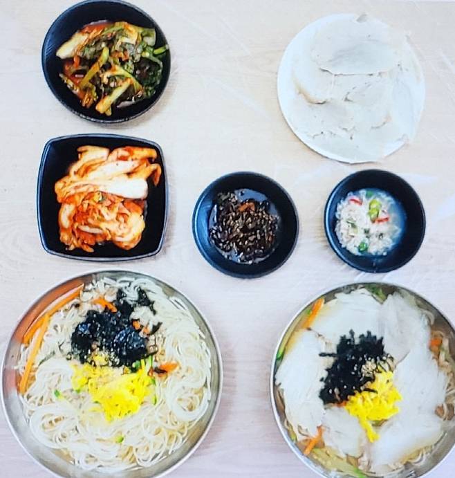 원산도 고기 국수. (사진= 김영복 연구가)