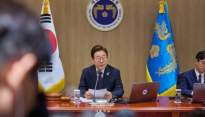 이재명 대통령이 10일 국무회의를 주재하는 모습. [사진출처-대통령실]