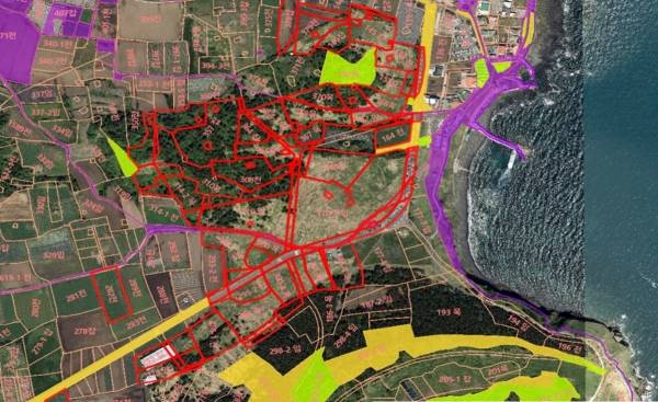 송악산 내 중국 투자기업인 신해원이 소유한 토지(빨간색 선 안).
