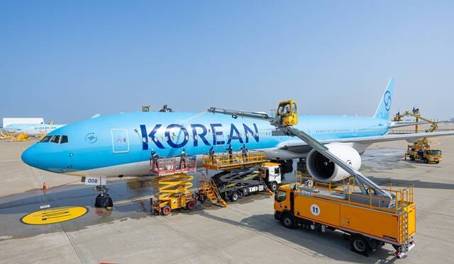 대한항공은 최근 내부 검토를 벌여 짝수달 상여분 등 상여 850%에 통상임금 적용이 타당하다고 보고 지난해 12월 19일 이후분부터 해당 내용을 반영하기로 했다. /대한항공