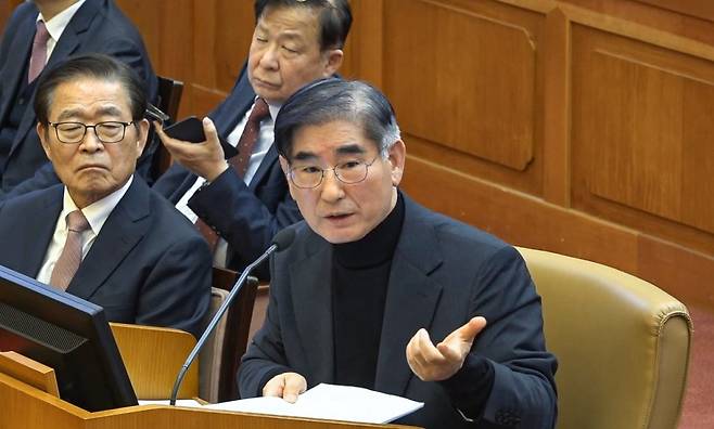 김용현 전 국방부 장관이 23일 오후 서울 종로구 헌법재판소에서 열린 윤석열 대통령 탄핵심판 4차변론에 증인으로 출석해 발언하고 있다. 2025.1.23/ 헌법재판소 제공