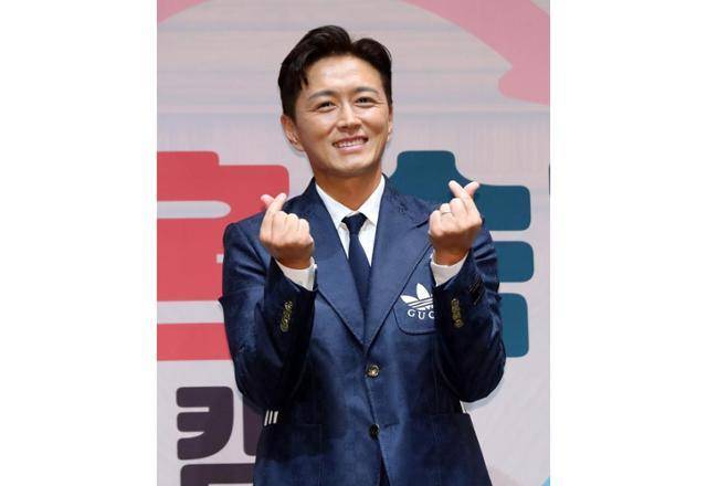 배우 진태현이 갑상선암 수술을 위해 예능을 잠시 하차한다. 뉴시스