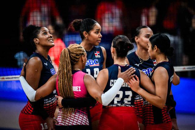 세계랭킹 9위 도미니카공화국이 22일(한국시간) 튀르키예 이스탄불에서 열린 국제배구연맹(FIVB) 발리볼네이션스리그(VNL) 2주차 한국과의 경기에서 3-2 진땀승을 거뒀다./FIVB