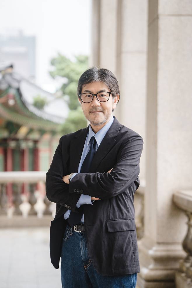 다카노 가즈아키 작가. [민음사]