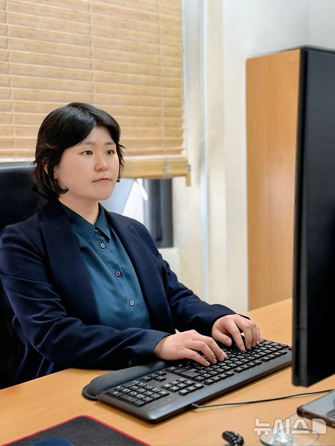 [서울=뉴시스]이다솜 기자=지난 5월 7일 서울 관악경찰서에서 만난 허지원 집중수사팀 팀장(경감). 2025.05.07 citizen@newsis.com