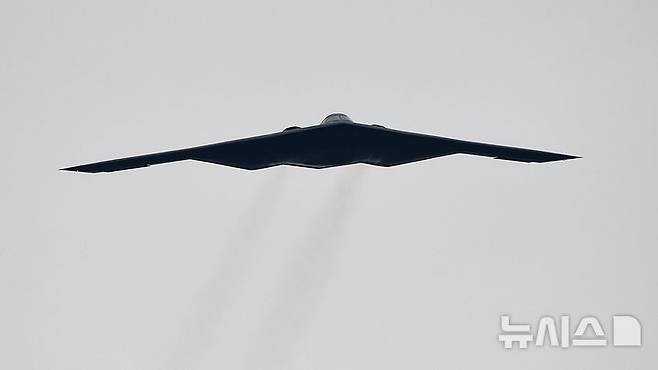 [앨라배마=AP/뉴시스] 미국 공군의 B-2 스텔스 폭격기. (사진=뉴시스DB)