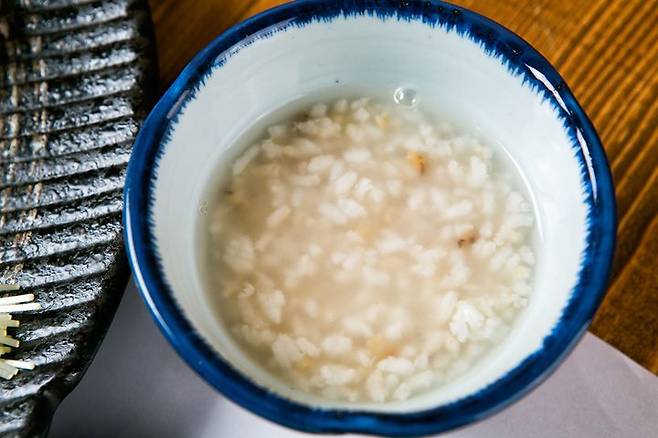 [서울=뉴시스] 숭늉 이미지. 2025.06.23. *재배포 및 DB금지 *재판매 및 DB 금지