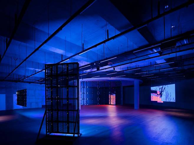 제21 회 송은미술대상을 수상한 권아람 작가의 대상 수상 기념 개인전이 송은아트센터에서 열린다. *재판매 및 DB 금지