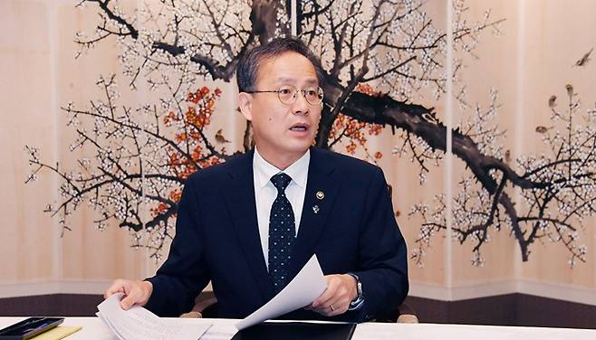 기획재정부 이형일 장관 직무대행 1차관이 6월 23일 오전 서울 종로구 정부서울청사에서 열린 '중동사태 관계기관 합동 비상대응반 회의'를 주재, 모두발언을 하고 있다. 기획재정부 제공