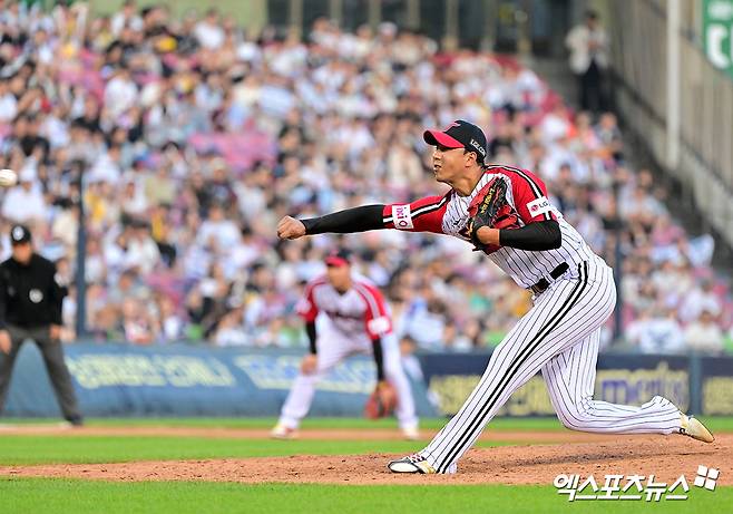 KIA 타이거즈 외국인 투수 제임스 네일이 23일 KBO리그 1군 엔트리에서 말소됐다. KIA 구단은 관리 차원으로 네일에게 휴식을 부여하기 위해 말소했다고 밝혔다. 이날 네일을 포함해 총 11명 선수가 1군 엔트리에서 빠졌다. 엑스포츠뉴스 DB