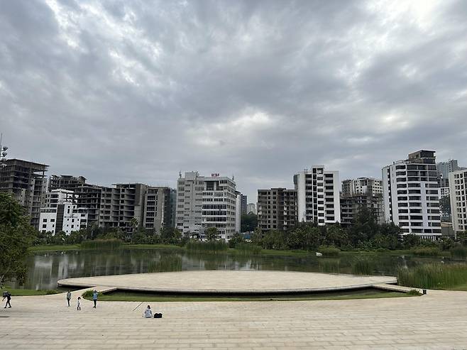 프렌드십파크에서 바라본 아디스아바바 시내 건물 (아디스아바바=연합뉴스) 김성진 기자 = 지난달 30일(현지시간) 에티오피아 수도 프렌드십파크에서 바라본 시내 건물들. 곳곳에 신축 건물들이 보인다. 2025.6.23 sungjin@yna.co.kr