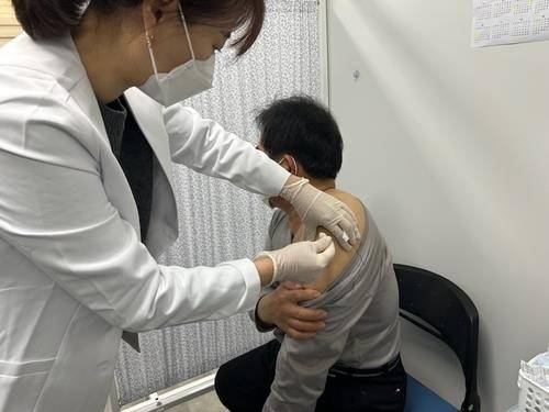 대상포진 예방접종 [연합뉴스 자료사진]