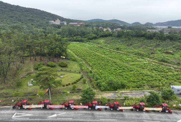 24일 광주시 광산구 삼거동 자원회수시설(소각장) 최종 후보지 일대에 소각장 설치를 반대하는 주민들의 주장을 담은 플래카드가 걸려 있다.
/김진수 기자 jeans@kwangju.co.kr