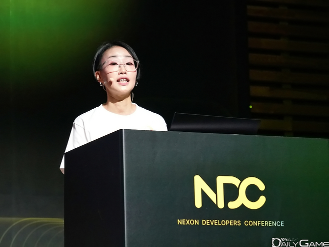 메이플키노코를 활용한 커뮤니케이션 전략을 소개한 넥슨 재팬의 오주희 마케팅팀 리더.