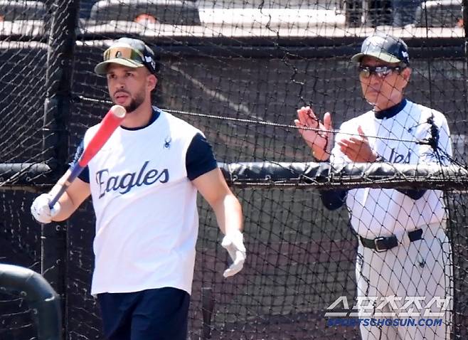 22일 대전 한화생명볼파크. 루이스 리베라토가 타격 훈련을 하고 있다. 대전=정재근 기자 cjg@sportschosun.com/2025.6.22/