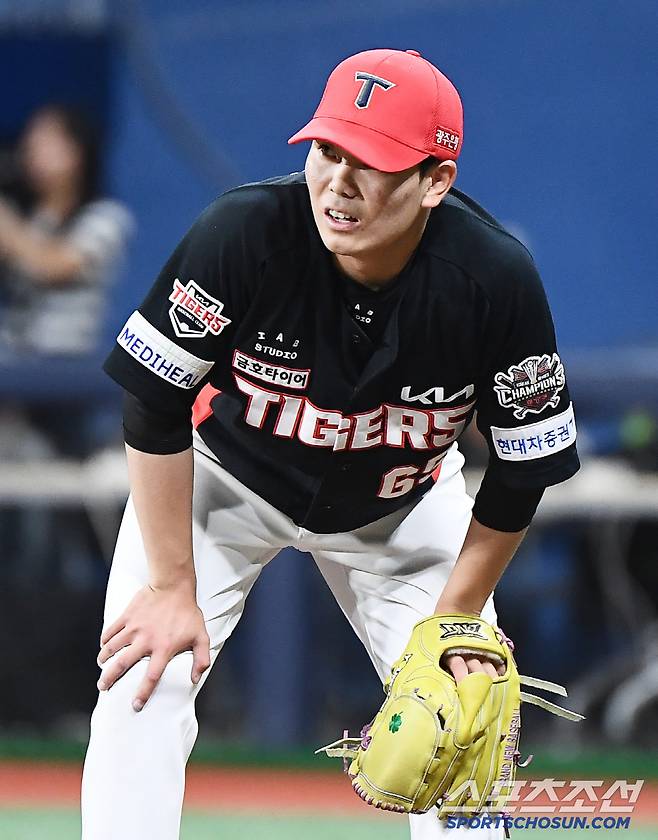 24일 서울 고척스카이돔에서 열린 KIA-키움전. 6회말 1사 1, 2루 성영탁이 등판했지만 임지열에게 스리런포를 허용하고 있다. 고척=정재근 기자 cjg@sportschosun.com/2025.6.24/