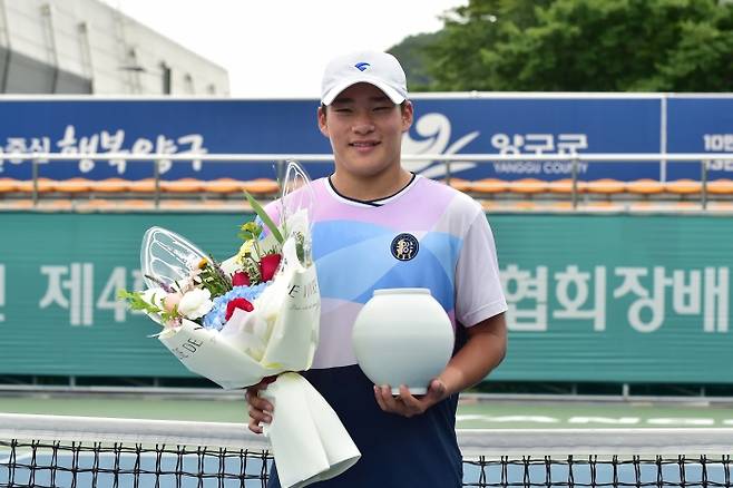 남자 18세 단식에서 2연패 한 1번 시드 고민호(사진/황서진 기자)