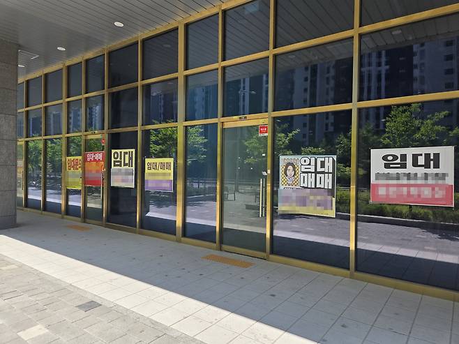 경기 부천시 옥길지구 한 지식산업센터 상가 공실. / 방재혁 기자